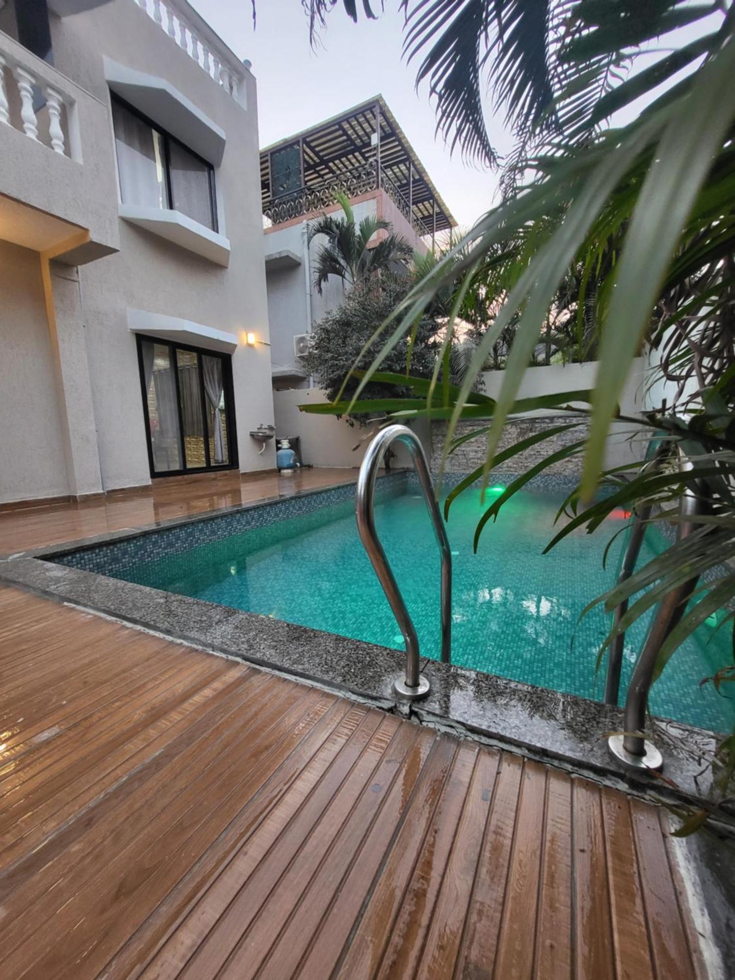 The Perfect Stays Para Disco Big Pool Cricket Turf Villa Lonavala Extérieur photo