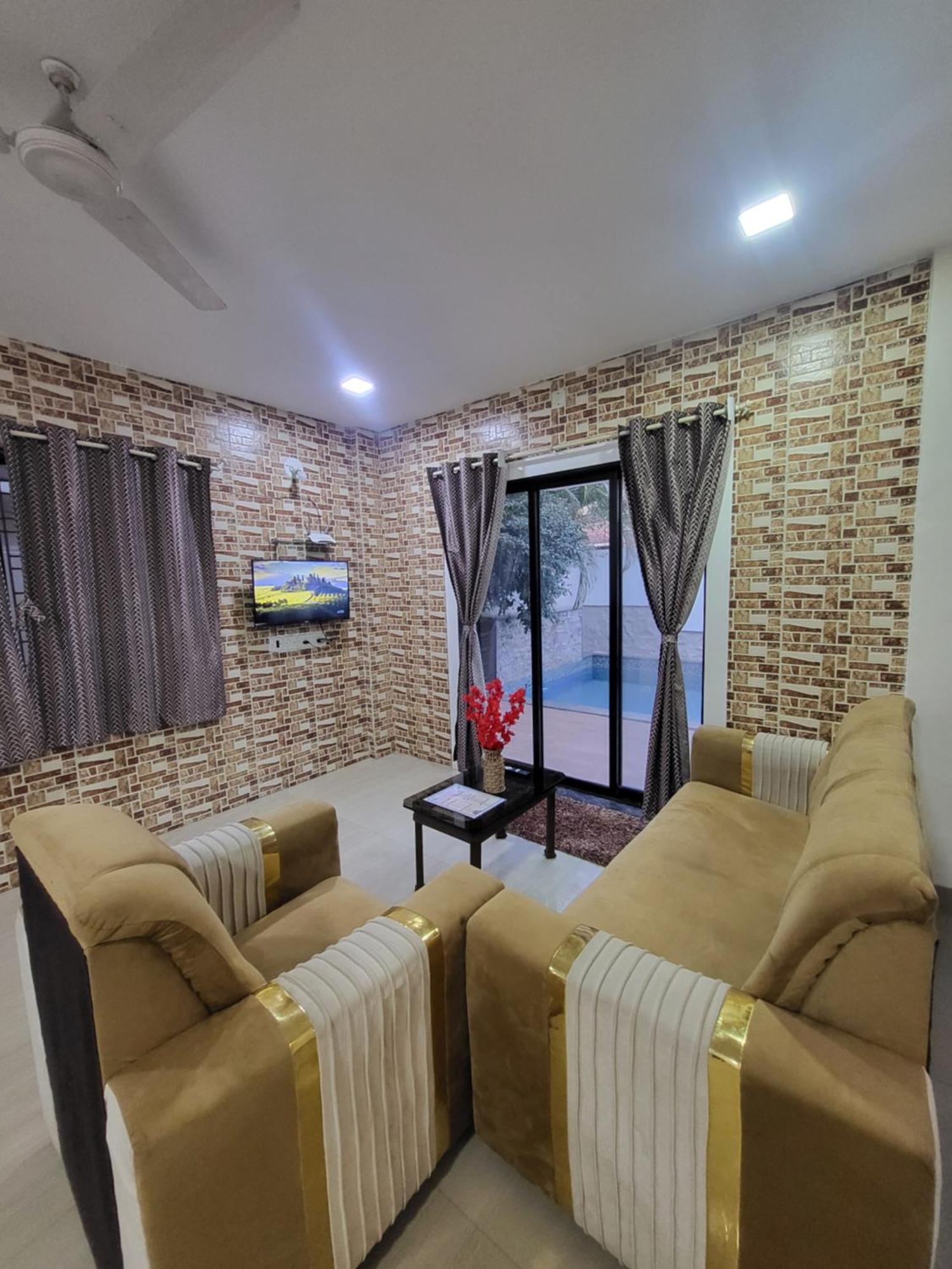 The Perfect Stays Para Disco Big Pool Cricket Turf Villa Lonavala Extérieur photo