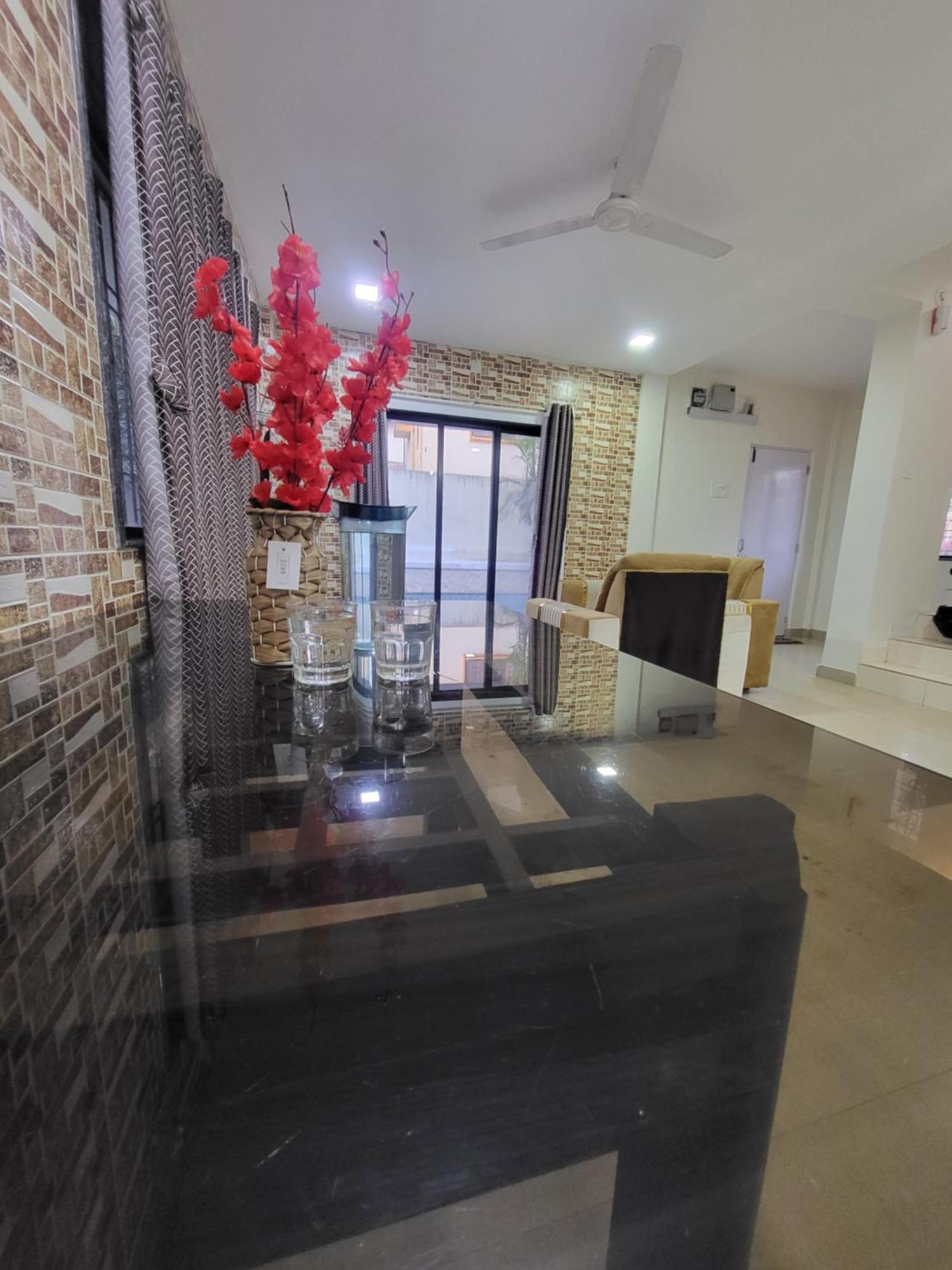 The Perfect Stays Para Disco Big Pool Cricket Turf Villa Lonavala Extérieur photo